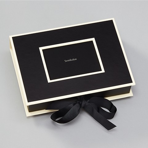 Small Photobox with cut out window, black